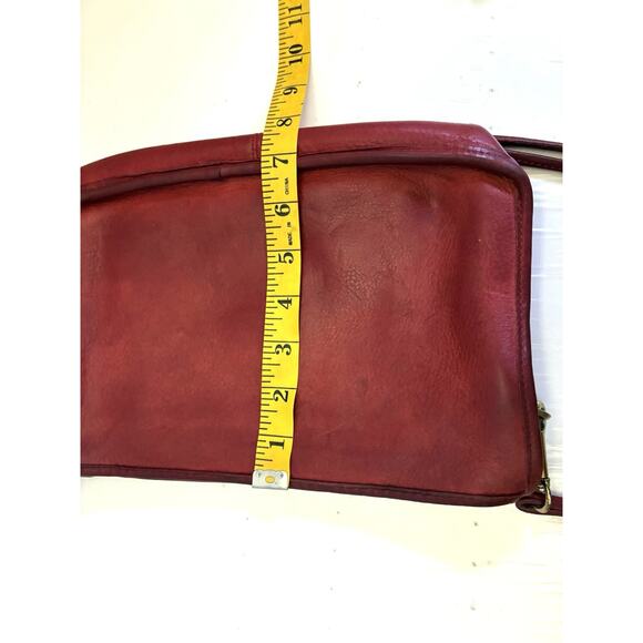 Vintage Red Leather Coach Crossbody Convertible Clutch Bag Brass Hardware - Picture 12 of 13